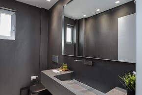 Black Stone Villa