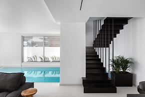 Black Stone Villa