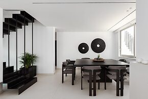 Black Stone Villa
