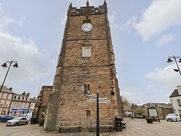 Hutchinson House