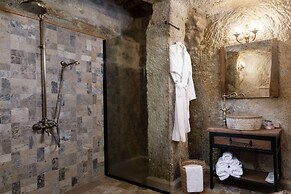 Kayata Cave Suites
