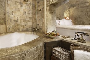Kayata Cave Suites