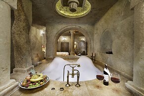 Kayata Cave Suites