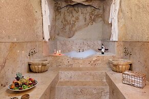 Kayata Cave Suites