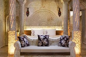 Kayata Cave Suites