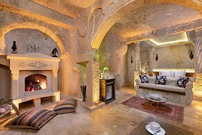 Kayata Cave Suites