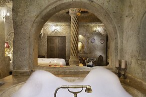 Kayata Cave Suites
