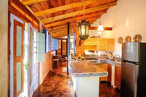 Casa Aurora Garden Retreat
