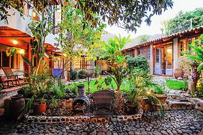 Casa Aurora Garden Retreat