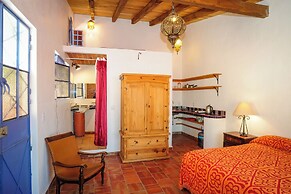 Casa Aurora Garden Retreat