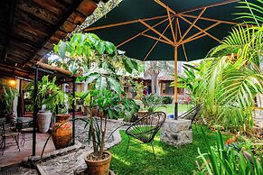 Casa Aurora Garden Retreat