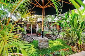 Casa Aurora Garden Retreat