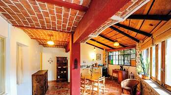 Casa Aurora Garden Retreat