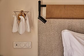 Cosme, A Luxury Collection Resort, Paros
