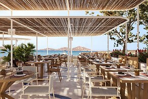 Cosme, A Luxury Collection Resort, Paros