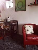 Charming 1-bed Maisonette With Mountain View