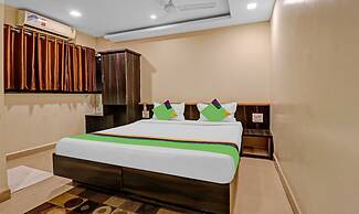 Treebo Surya Yatri Niwas