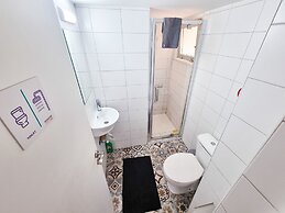 Gardenrooms Larnaca