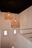 Hill Club Naxos
