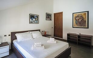 Viale Hambury 51