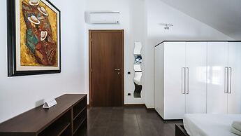 Viale Hambury 51