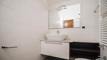 Viale Hambury 51