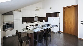 Viale Hambury 51