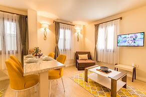 KALAMAKİ FLATS