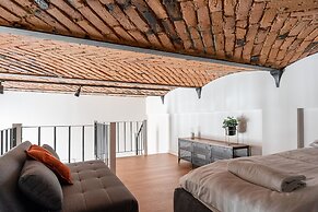 Stylish Historical Loft with Sauna