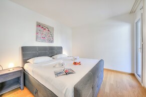 Locarno Place