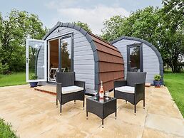 Meadow Lodge @ Berrys Place Farm
