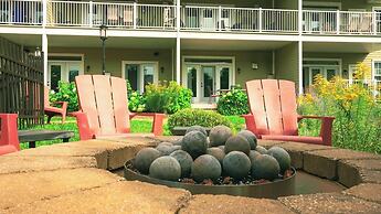 Champlain Condo 202
