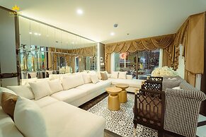 Luxury Hotel