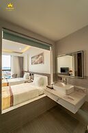 Luxury Hotel