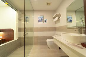 Luxury Hotel