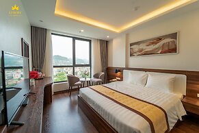 Luxury Hotel
