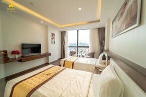 Luxury Hotel