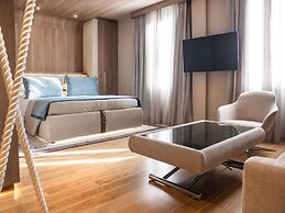Miramare Suites