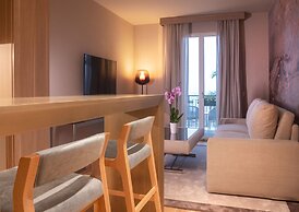 Miramare Suites
