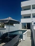 Piere Anne Beach Hotel