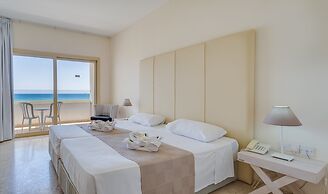 Piere Anne Beach Hotel