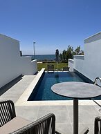 Piere Anne Beach Hotel