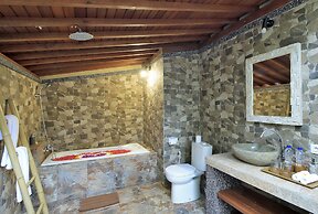 Hanaya Ubud Villa