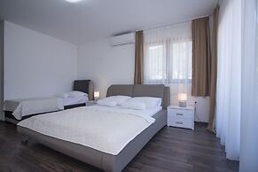 Helena Apartments