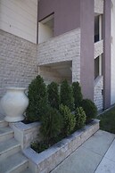 Helena Apartments