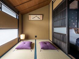 Yorozuha Machiya House