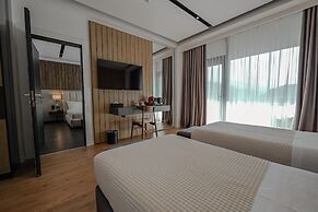 Uji i Ftohte Hotel