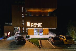 Uji i Ftohte Hotel