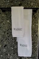 Uji i Ftohte Hotel