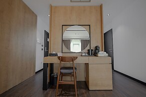 Uji i Ftohte Hotel